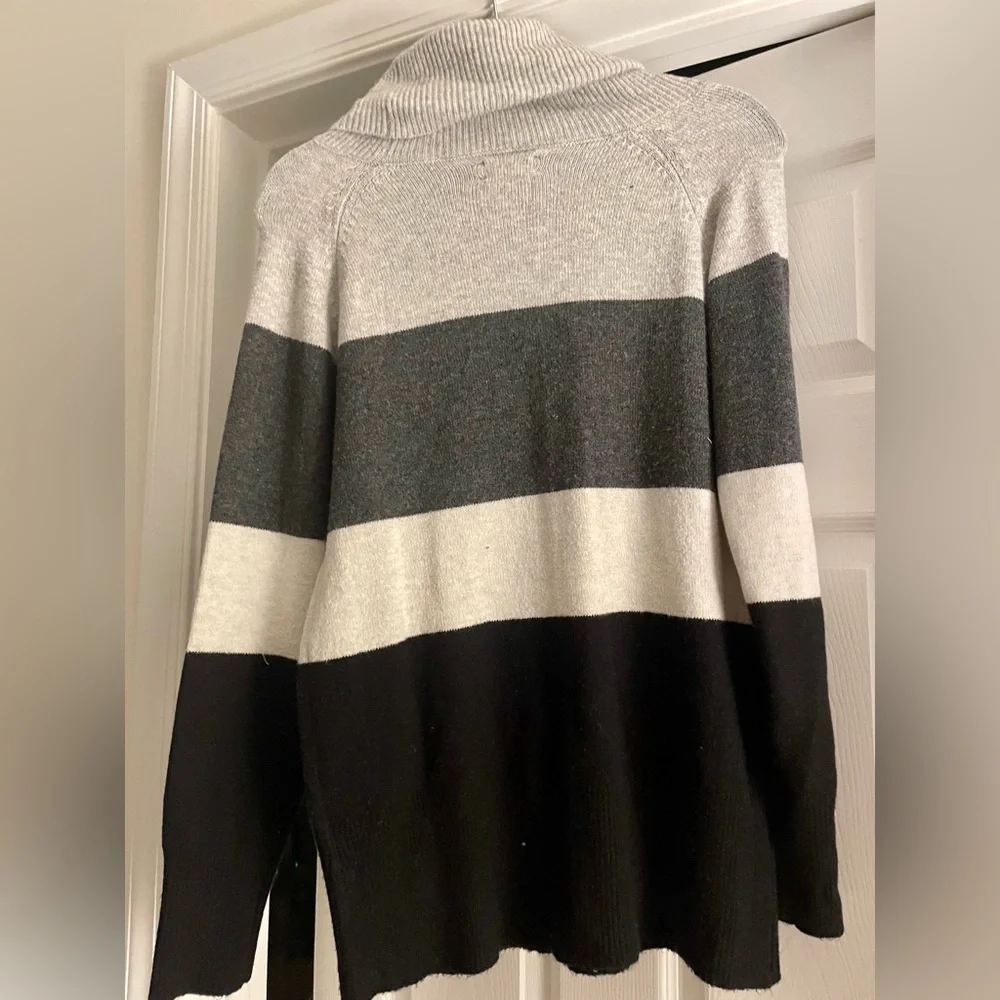 Lucky Brand turtleneck sweater